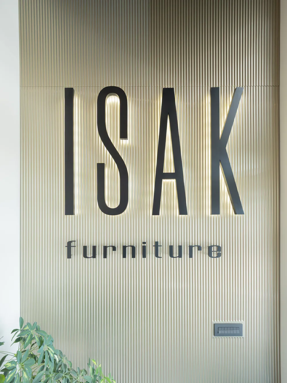 Столярна майстерня ISAK